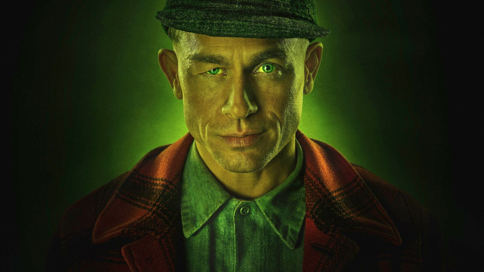 Charlie Hunnam se transforma en Ed Gein en la nueva temporada de Monstruo (Netflix)