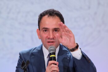 El secretario de Hacienda, Arturo