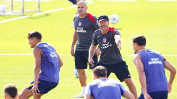 Simeone, pendiente de Baena; Sorloth