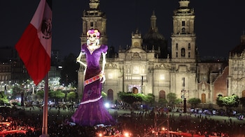 ¿Hasta cuándo estará en el Zócalo la Catrina más alta del mundo?