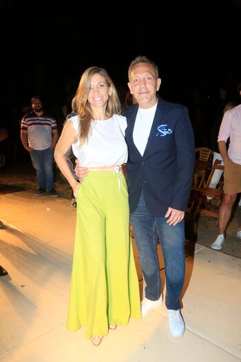 Guillermo Azar y su novia