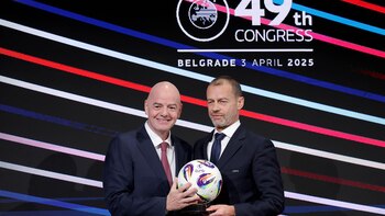 La amenaza de boicot de la UEFA sigue vigente porque el apoyo de la FIFA a Gianni Infantino "no cambia nada"