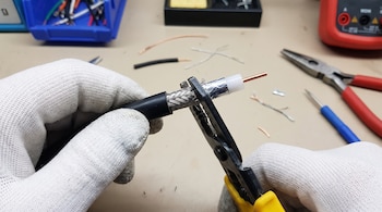 cable coaxial - TV - señal - televisor - tecnología - 29 de junio