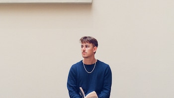 Una novela histórica ha convertido a un escritor muy joven en estrella