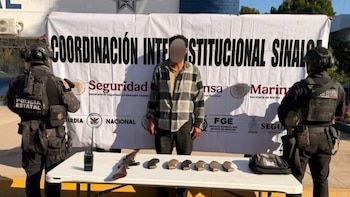 Detienen a sujeto con explosivos