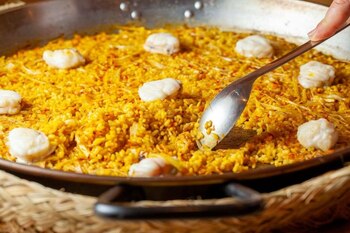 Paella en el restaurante Berlanga