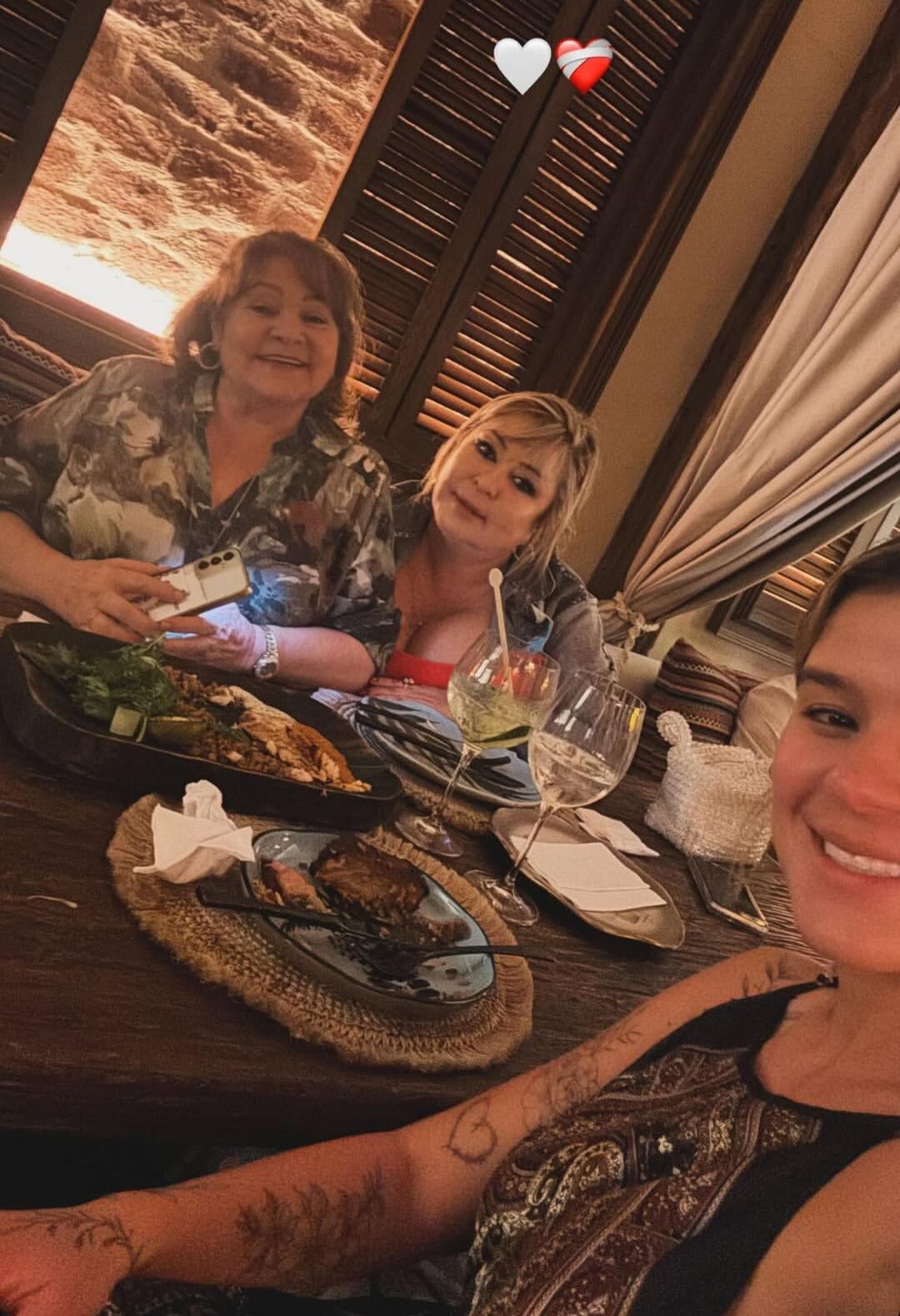 La joven compartió algunos recuerdos con su ser querido, demostrando el dolor que siente por su partida - crédito Jessica Giraldo Navarro / Instagram