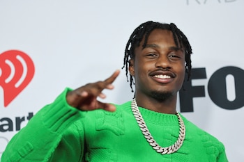 La investigación policial descartó la implicación de Lil Tjay en el tiroteo y aclaró su arresto sólo por alteración del orden público (REUTERS/Mike Blake)