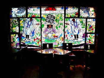 Vitral en la Hostería Santo