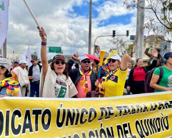 Cierran Transmilenio por la Décima