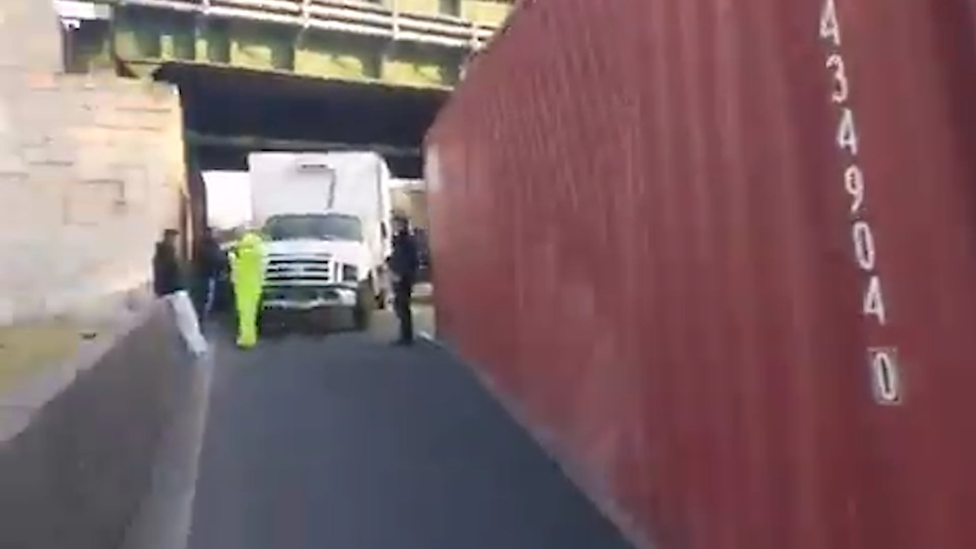 El accidente en General Paz provocó la reducción de dos carriles en el tramo hacia el Río de la Plata y generó demoras vehiculares
