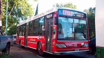 La línea 178 para por