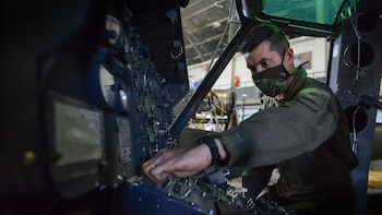 #DEF-Helicoptero-Interior-IV