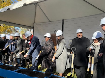 La ciudad comenzó las obras el 1 de octubre, más de dos décadas después de que el parque fuera prometido durante la rezonificación de Greenpoint-Williamsburg.