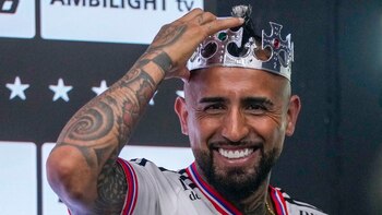 arturo vidal presentacion colo colo portada