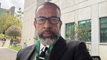 Jhony Batalla Mena, abogado de la exconsejera presidencial Eva Ferrer - crédito @DoctorBatalla/X