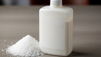 Mezclar pegante con sal: cómo aplicar este útil truco casero para solucionar reparaciones en el hogar