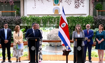 La presidenta Laura Fernández aseguró que la reducción de los precios no es suficiente y llamó a continuar trabajando para disminuir el costo de vida. Crédito: Captura Presidencia de La República