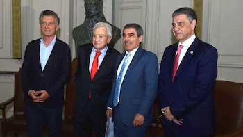 Fernán Quirós se sumó a la Academia Nacional de Medicina y destacó una clave para el crecimiento profesional