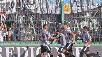 Copa Argentina: El Porvenir eliminó