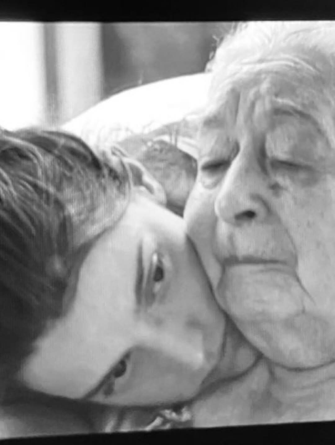 Tras la muerte de su abuela, Calu decidió formarse como doula de vida, muerte y transición (Instagram)