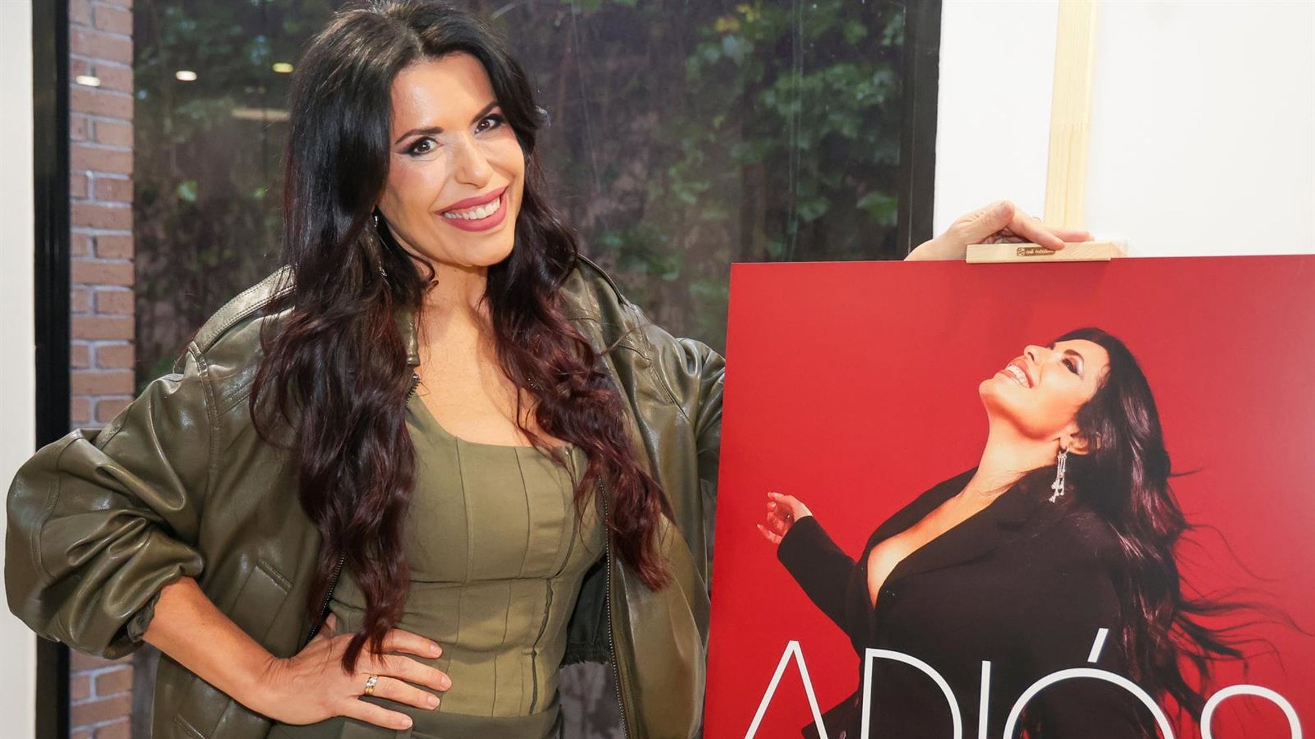 Selena ha presentado su primer single en solitario,