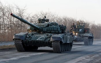 Claver-Carone se refirió a un "efecto dominó" por la invasión rusa a Ucrania, pero destacó que América Latina y el Caribe tienen una oportunidad en el flujo de materias primas (REUTERS/Alexander Ermochenko)