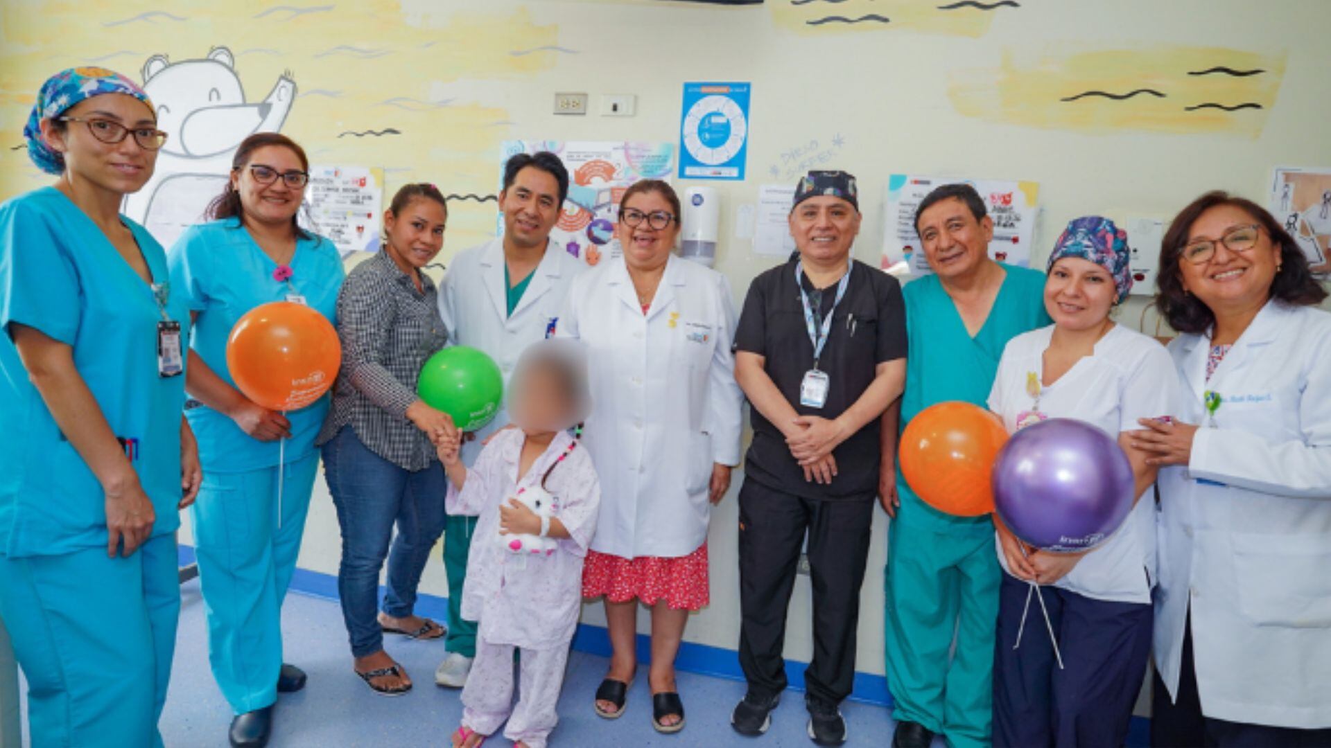 El caso pone en relieve la importancia de la capacitación médica, el soporte institucional y la cobertura del Seguro Integral de Salud para el manejo de patologías pediátricas complejas en el país - Créditos: INSNSB.