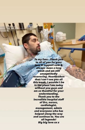 Zayn Malik en cama de hospital, con bata y conectado a equipo médico. Un texto superpuesto agradece a sus fans y al personal del hospital