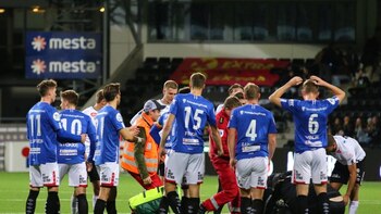 Conmoción en el fútbol de