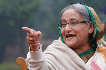 La primera ministra de Bangladesh,
