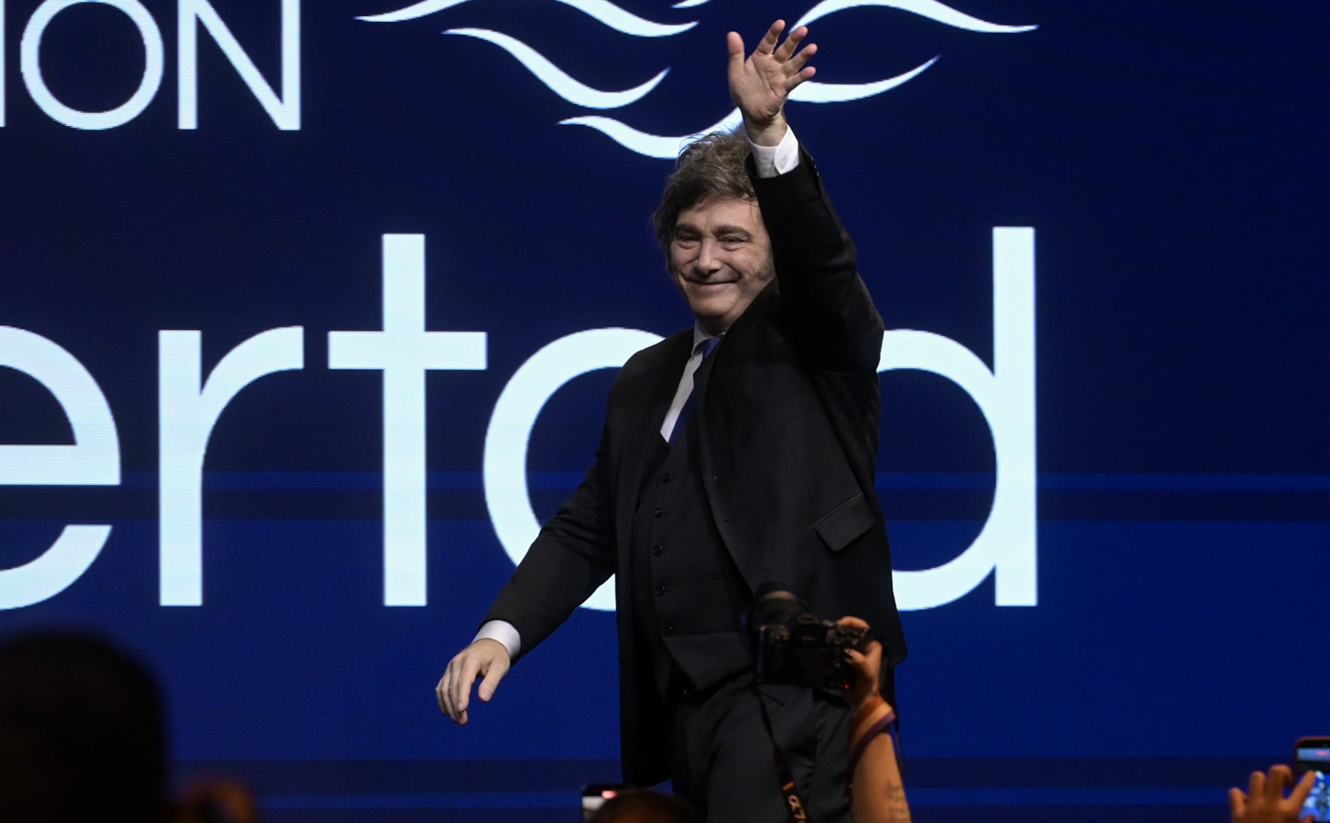 Javier Milei, al subir al escenario del evento de la Fundación Libertad (Foto: Prensa Fundación Libertad)