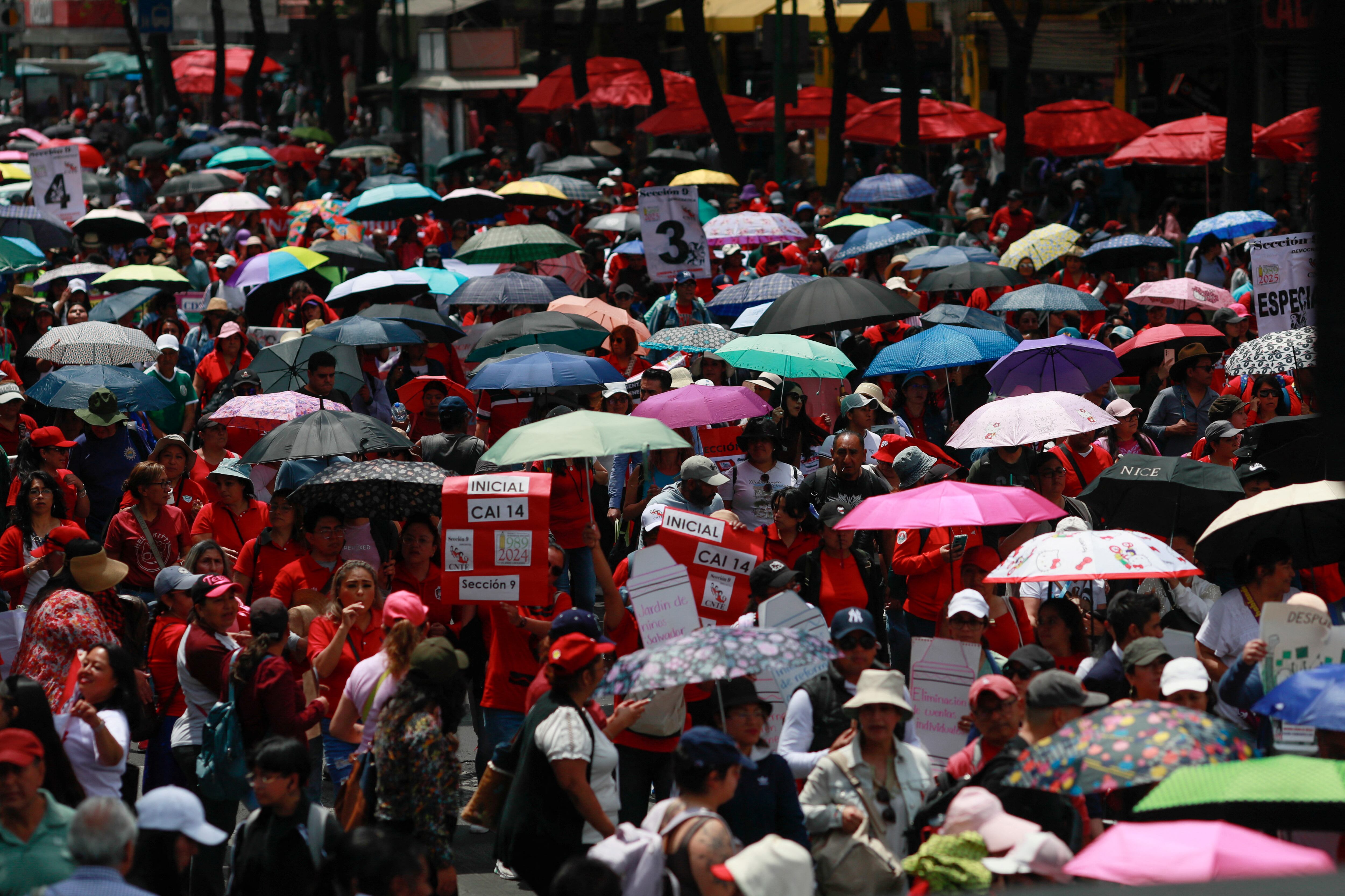Se recomienda conducir con precaución ante movilizaciones en CDMX. REUTERS/Henry Romero