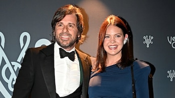 Isabelle Junot y Álvaro Falcó ya descansan en casa tras convertirse en papás de nuevo