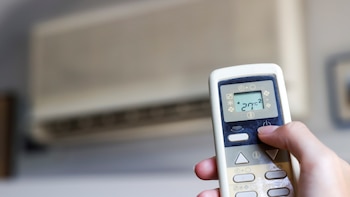 A qué temperatura poner el aire acondicionado si afuera hay 35°C