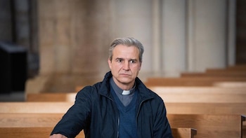 Alberto San Juan en la película 'La luz', de Fernando Franco