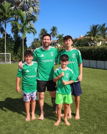 Messi con sus hijos