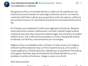 El expresidente afirmó que se presentará voluntariamente ante las autoridades hondureñas
