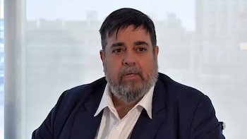 Carlos Portaluppi estrena Dribbling, una obra para reflexionar: “Queremos visibilizar el problema del abuso sexual”