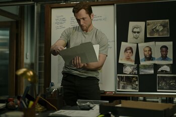 Taron Egerton en 'Smoke' (Apple