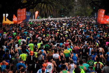 Los corredores recorrieron la ciudad,