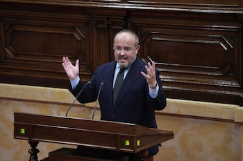 23/09/2026 El presidente del PP en Catalunya, Alejandro Fernández, interviene durante una sesión plenaria, en el Parlament de Catalunya, a 23 de septiembre de 2026, en Barcelona, Catalunya (España). Illa comparece hoy a petición propia en el Parlament después de la crisis abierta en el Departamento de Educación por el error en la muestra que dejó a Catalunya fuera de los resultados del informe PISA.
POLITICA
David Zorrakino - Europa Press