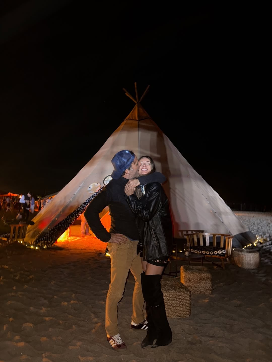 Pampita y Martín Pepa, a puro amor en el verano esteño