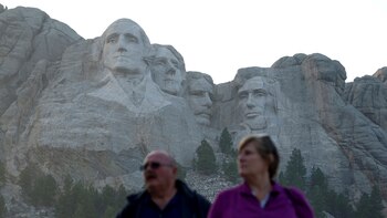 Monumentos, poder y memoria: la