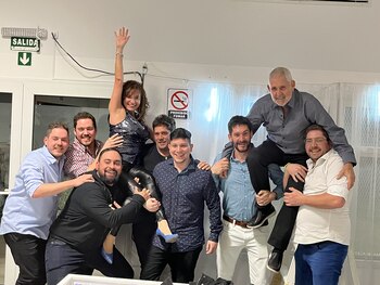 Toda la familia reunida en