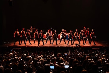 El grupo Malevo fusiona tradición y modernidad en cada espectáculo, acercando el folclore y el tango a públicos globales (@malevook)