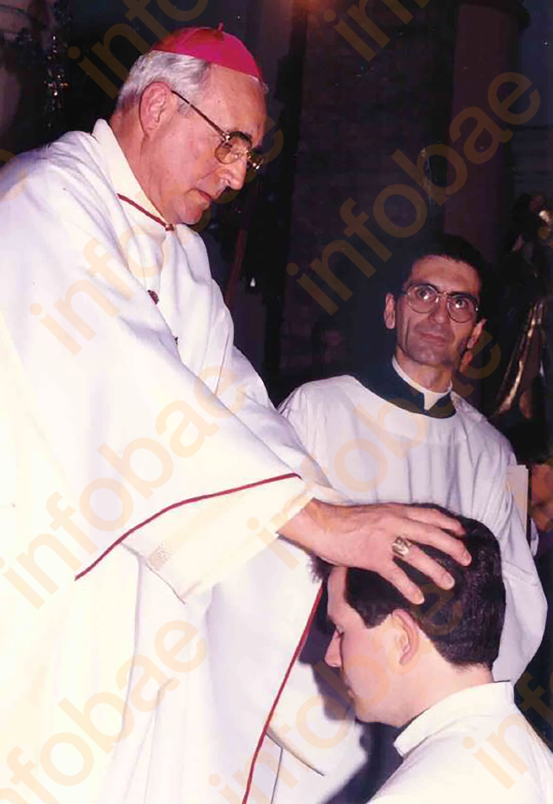 El 12 de octubre de 1990 Daniel fue ordenado sacerdote en la catedral de Venado Tuerto, Santa Fe
