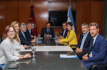 Gobernadores y funcionarios nacionales