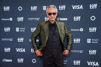 Andrea Bocelli colaboró con varios