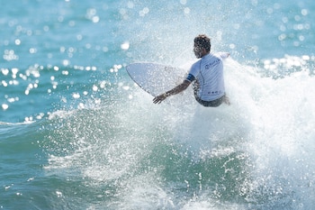 El Torneo Internacional de Surf Junior en El Salvador incluye familiares de los deportistas, diáspora salvadoreña y visitantes nacionales. (EFE/Rodrigo Sura/ ARCHIVO)
